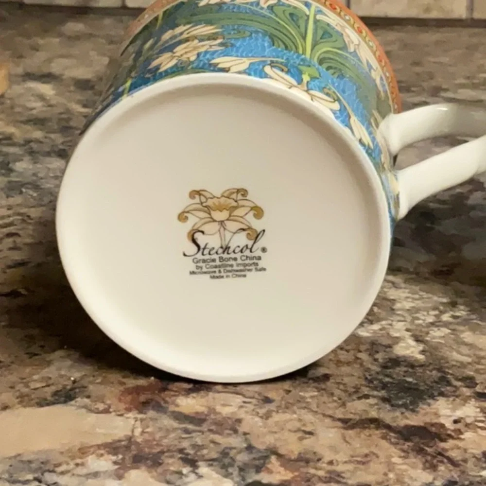 Stechcol Gracie Bone China. Elegant Floral Mugs - Picture 4 of 4